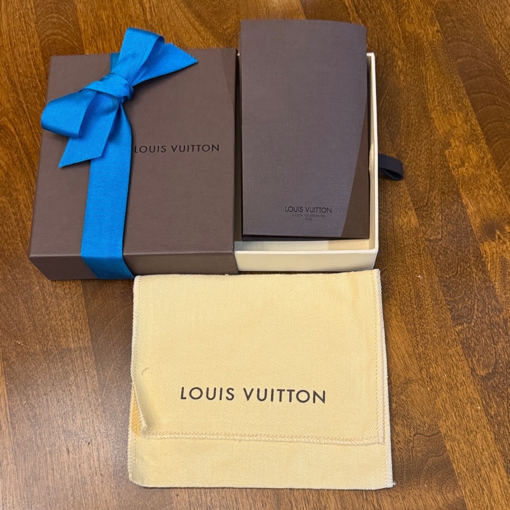 Louis Vuitton Slide open Box with Blue Blue Bow, Cloth Pouch & Receipt Card❤️